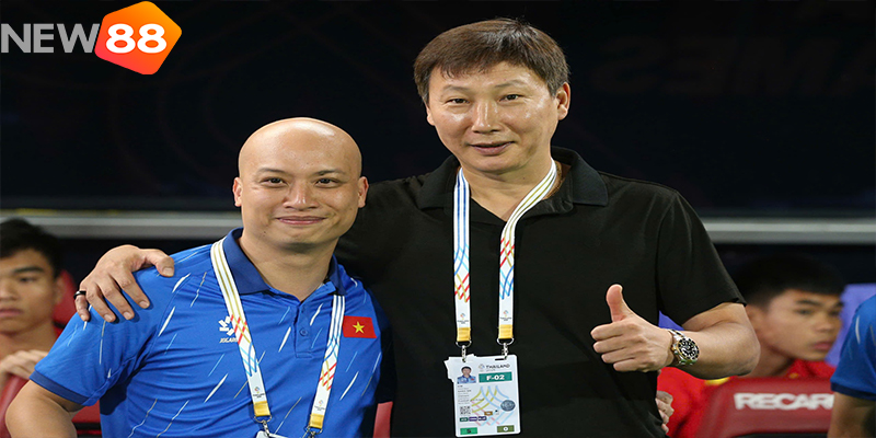 HLV Kim Sang-Sik Và Hành Trình Đầy Cảm Xúc Ở Chung Kết SEA Games 33 7 Dấu ấn chiến thuật của HLV Kim Sang-sik tại SEA Games 33